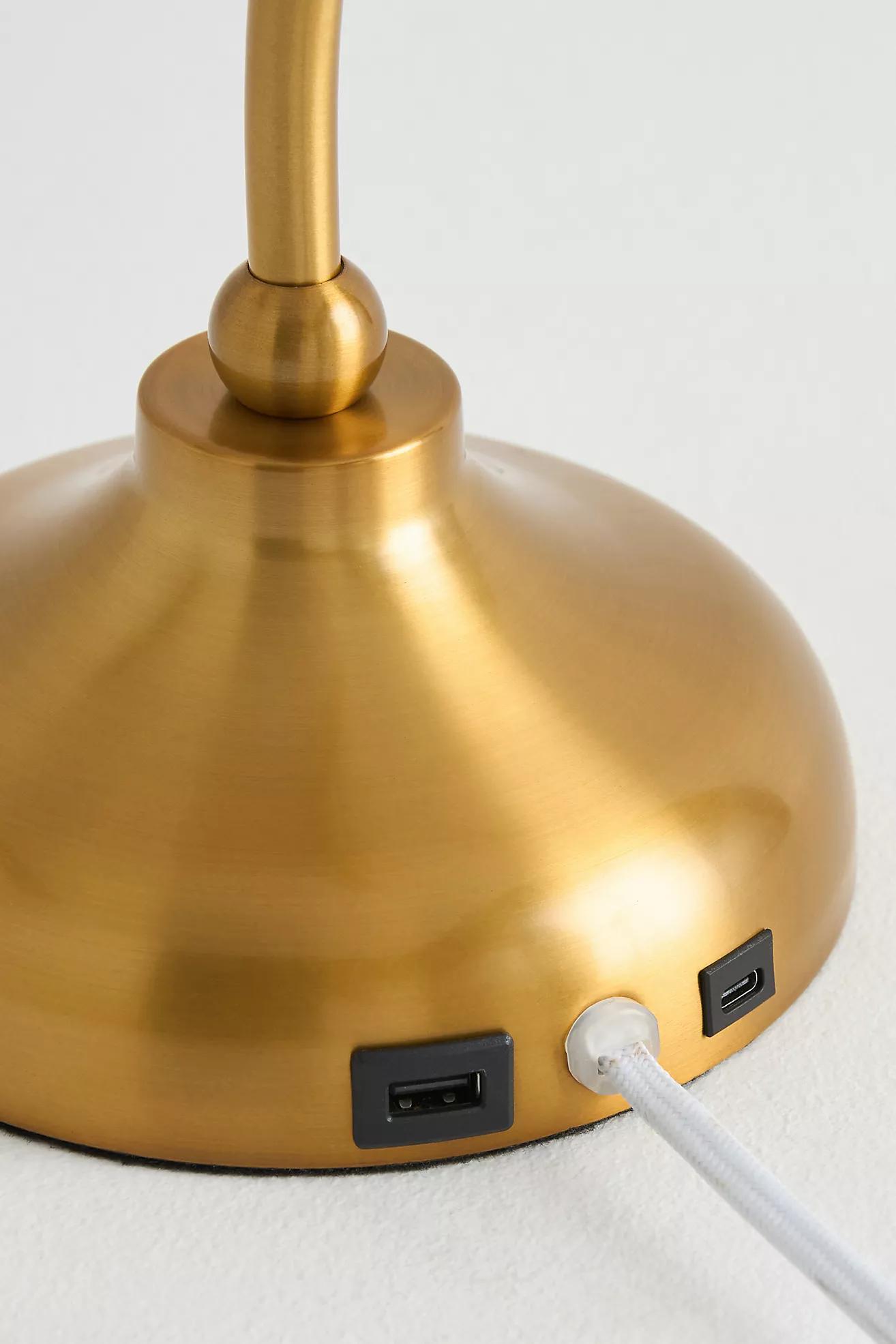 Rayla Tischlampe mit gebogenem Metallsockel – Retro-Muschelleuchte fürs Schlafzimmer