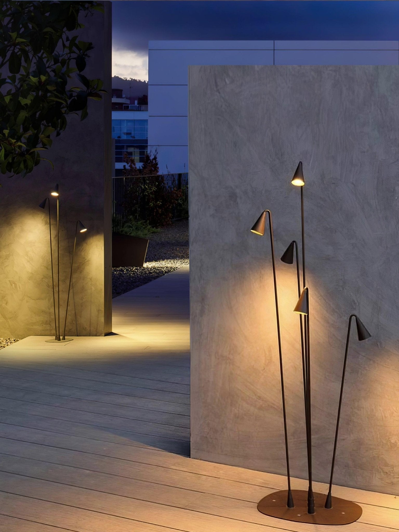 Outdoor Floor Lamp - Elegant Outdoor Lamp for Understated Style