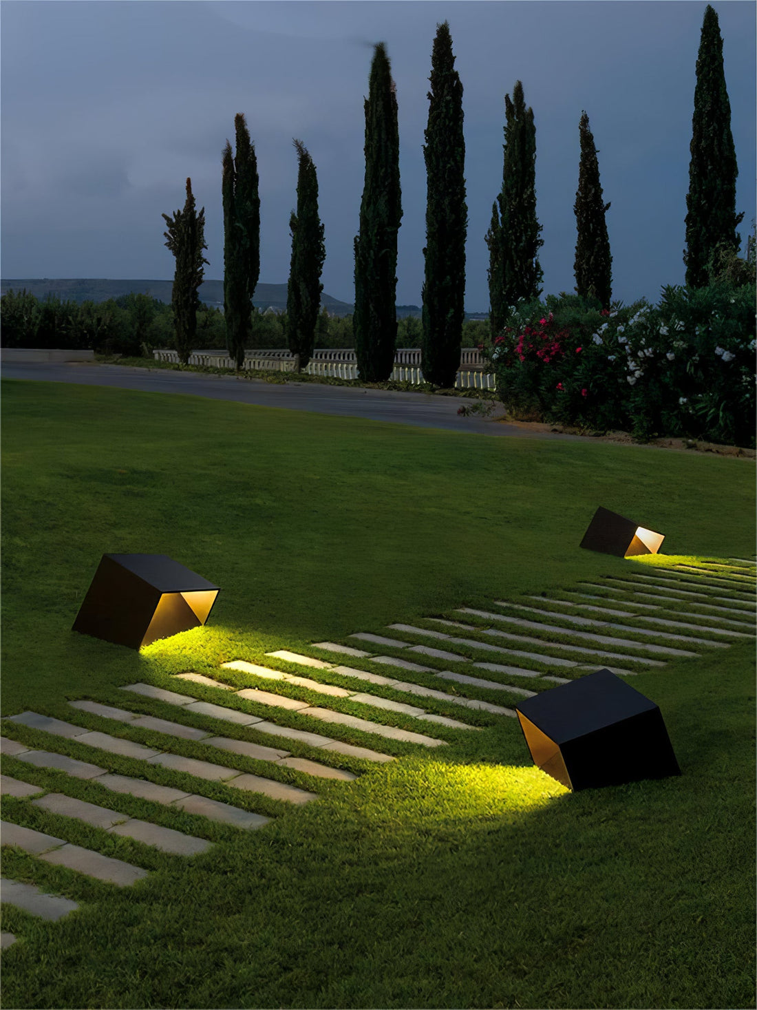 Cube Outdoor LED Lamp - Modern Weatherproof Light for Garden & Patio