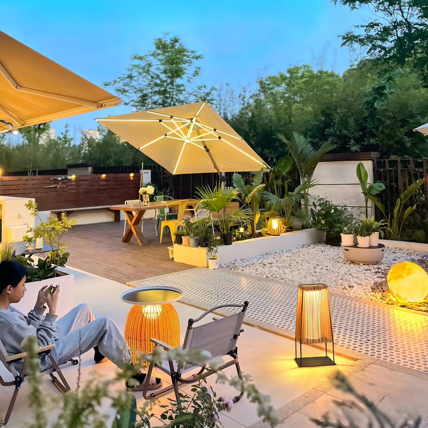 Plastic Rattan Outdoor Post Light - Solar Post Lamp Ideal