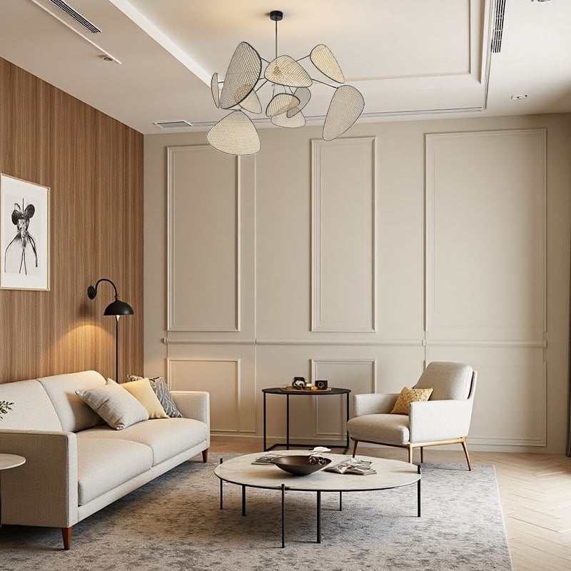 Handgefertigter Kronleuchter aus natürlichem Rattangewebe