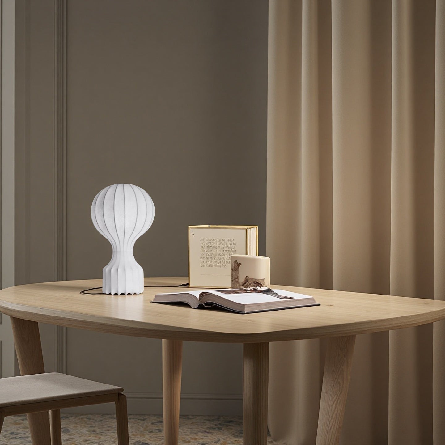 Hot Air Balloon Cocoon White Table Lamp