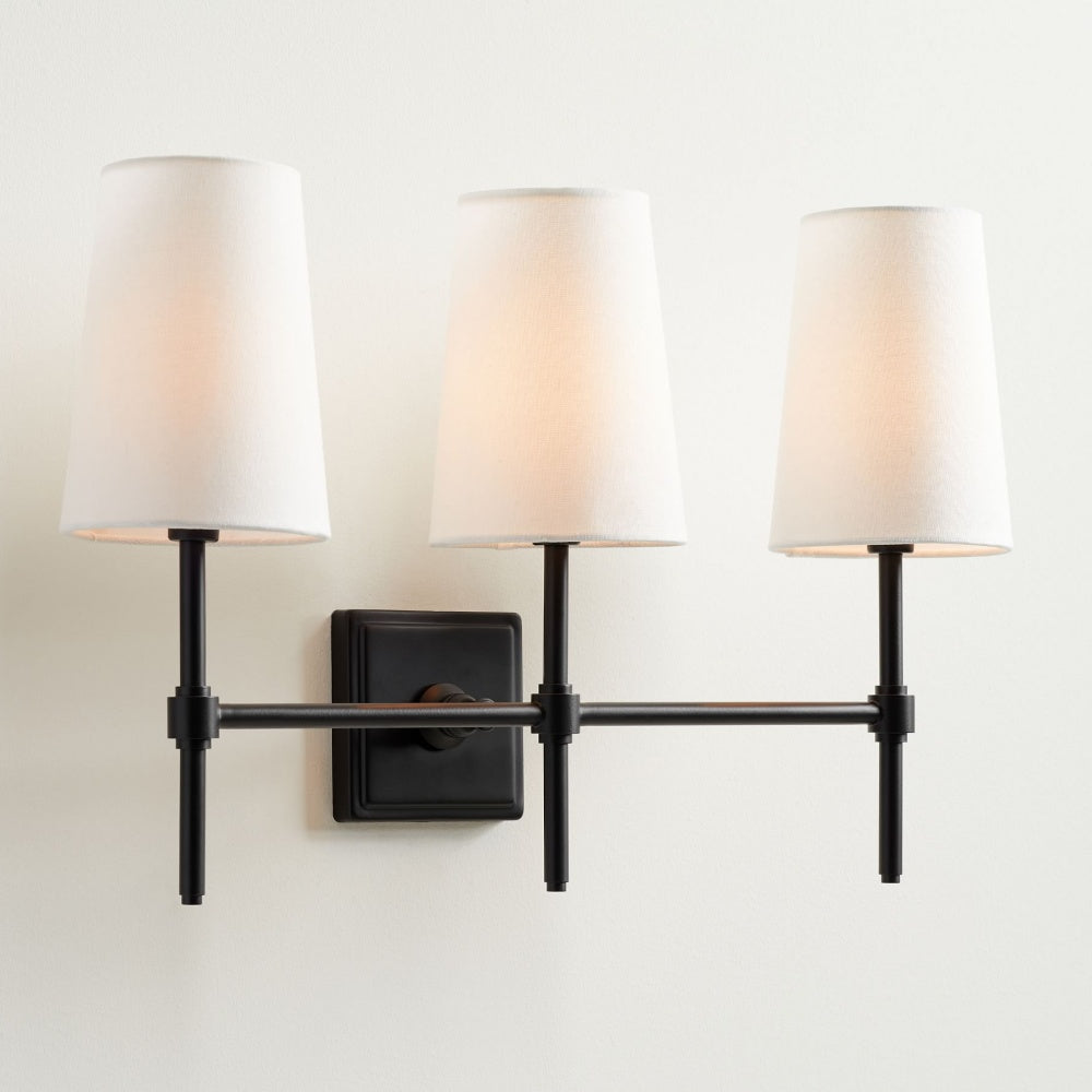 Derlina Wandleuchte mit weißen Leinenschirmen – Retro-Metall-Mehrkopfleuchte