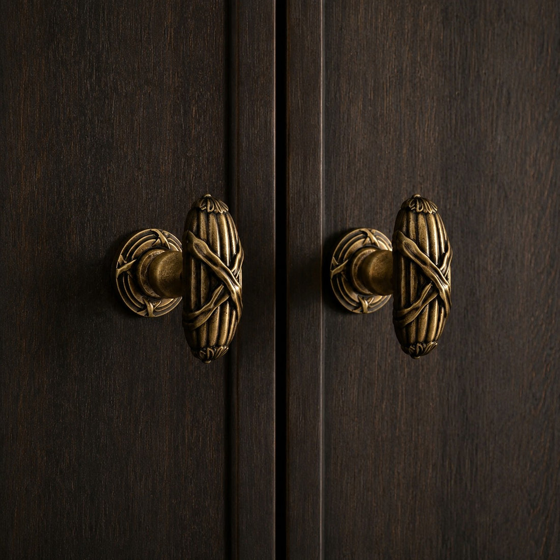 Antique Brass Leaf Cabinet Knob
