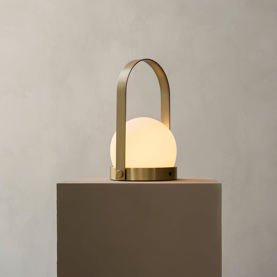 Tragbare Akku-Tischlampe – Moderne Lampe für Schreibtisch und Schlafzimmer