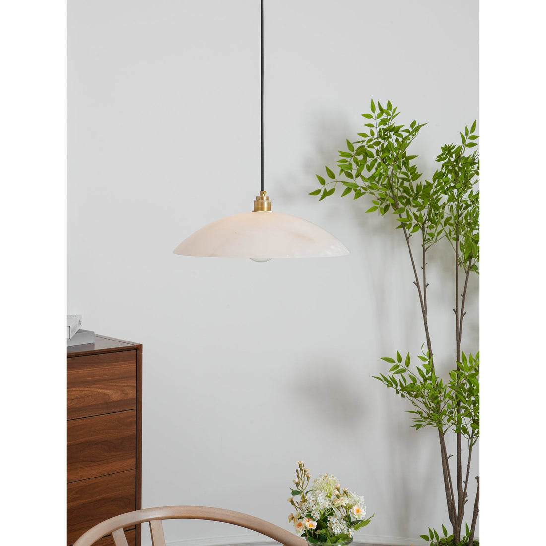 Plug-in-Hängeleuchte mit Naturstein