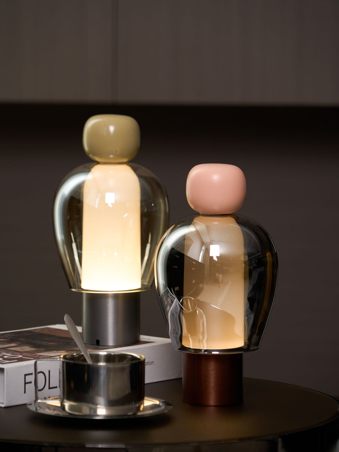 Tischlampe – Tragbare wiederaufladbare Lampe für den Einsatz im Wohnzimmer und Schlafzimmer