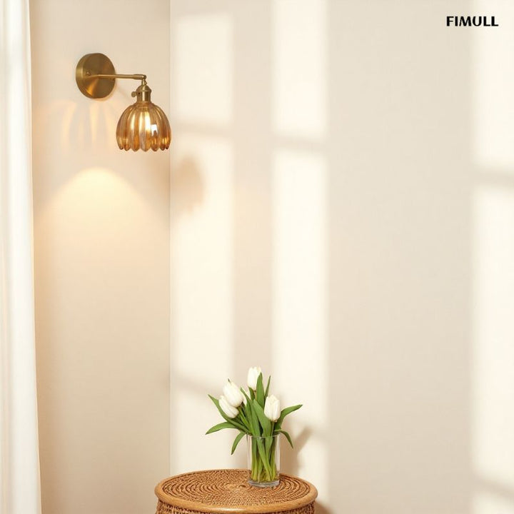 Glasblume in Vintage-Tulpenform Wandleuchte