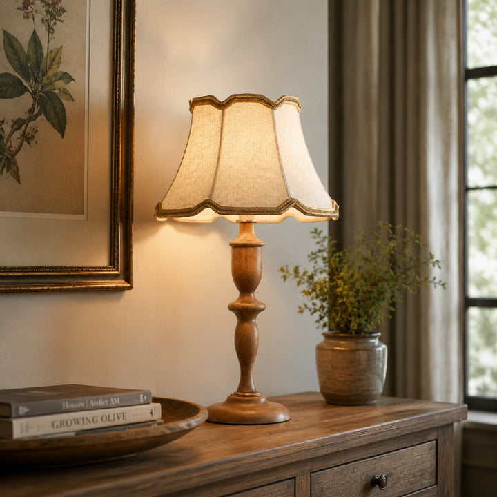 Vintage Stoff-Tischlampe mit gewelltem Schirm