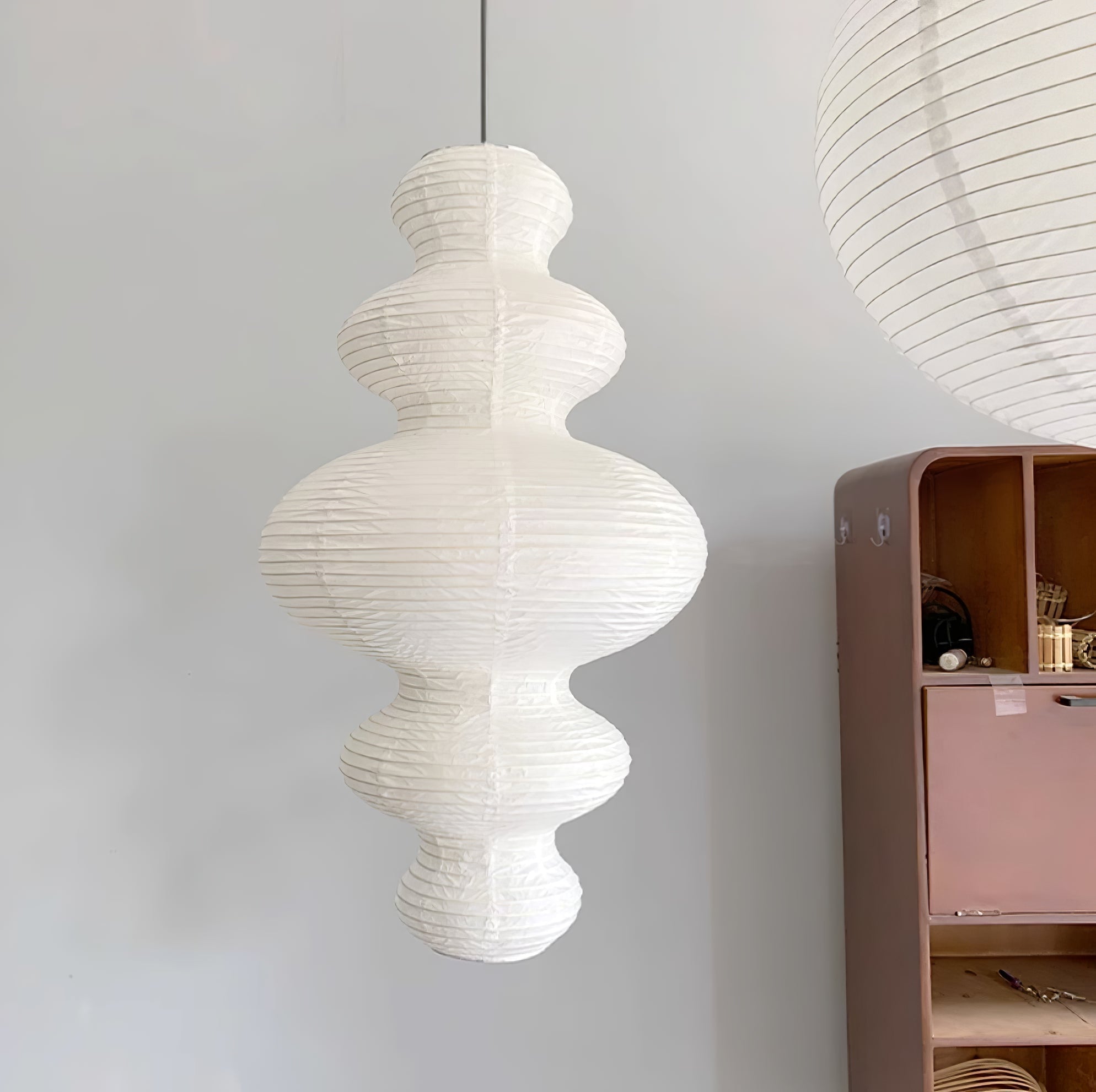 Luxurious Pendant Swag Lamp - Sculptural Rice Paper Lamp for Bedroom
