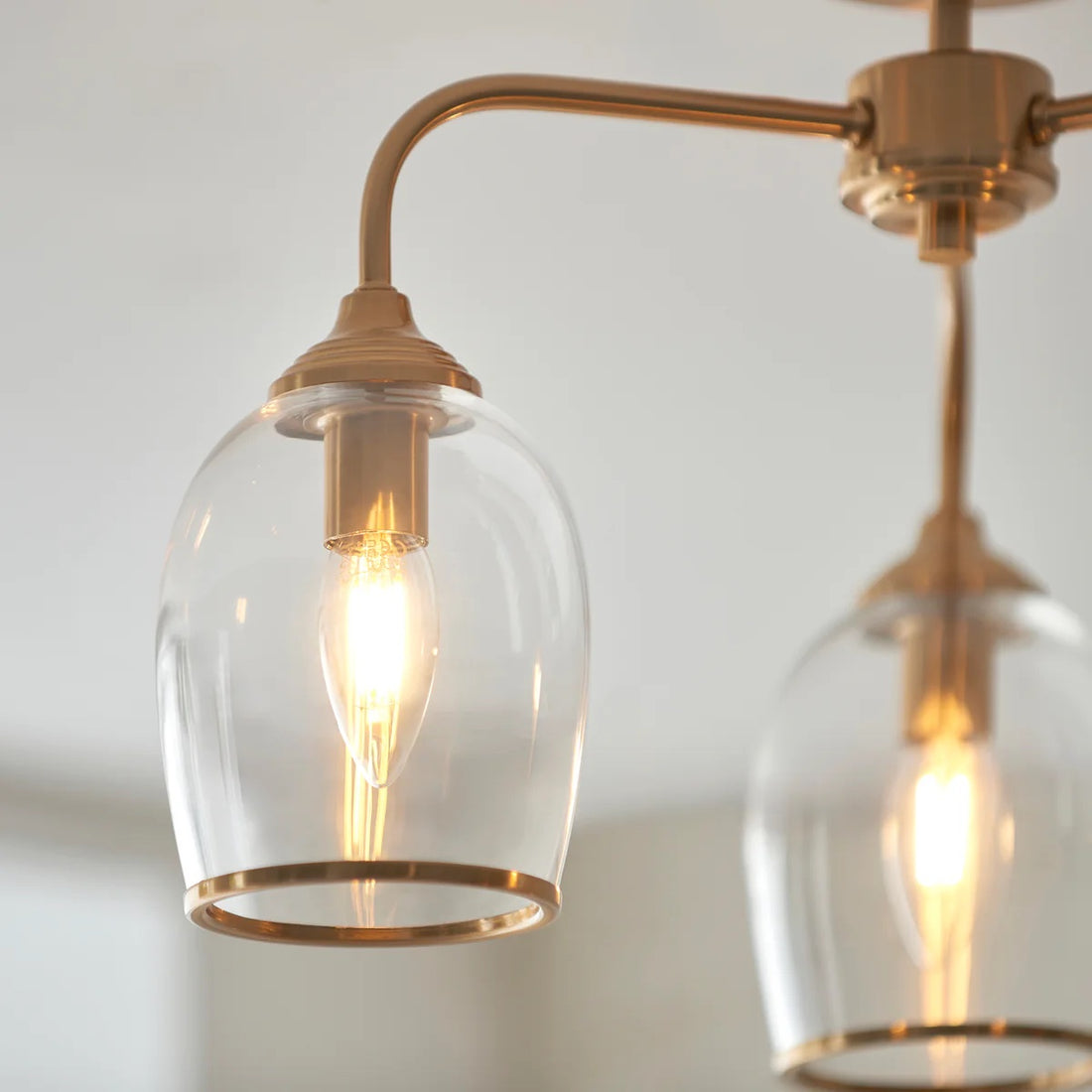 Brazara Multi-Light Glass Shade Pendant Lamp – Curved Metal Arms for Modern Homes
