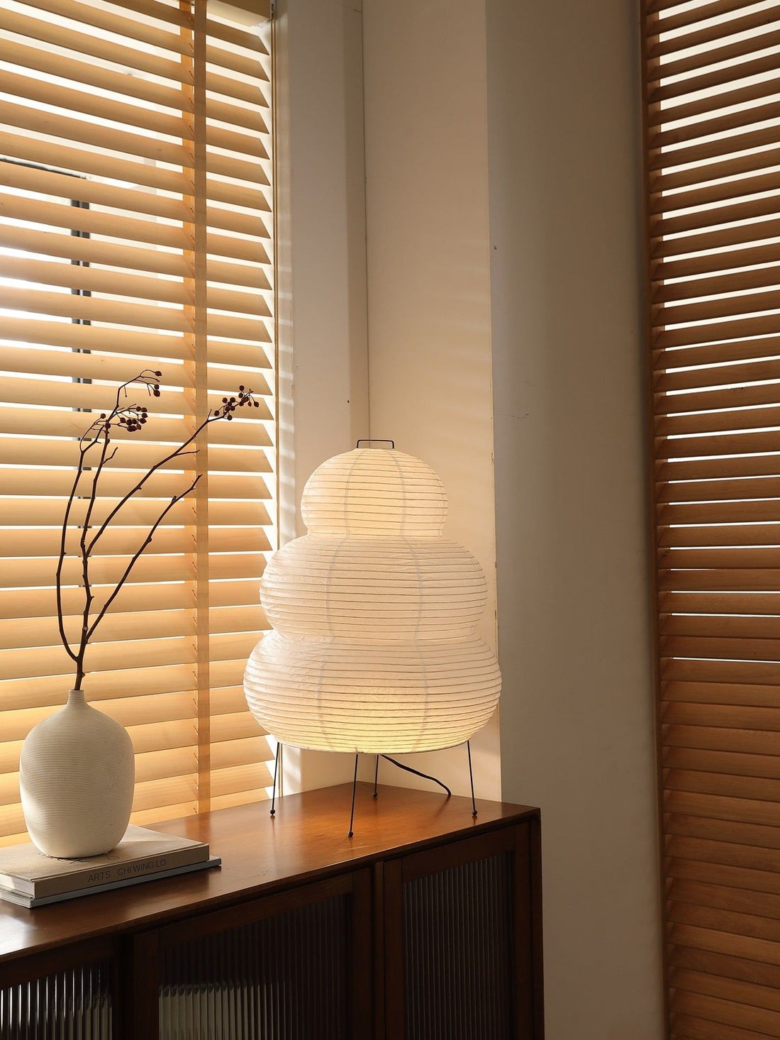 Japanisch inspirierte Papiertischlampe – Maulbeerpapierlampe fürs Schlafzimmer