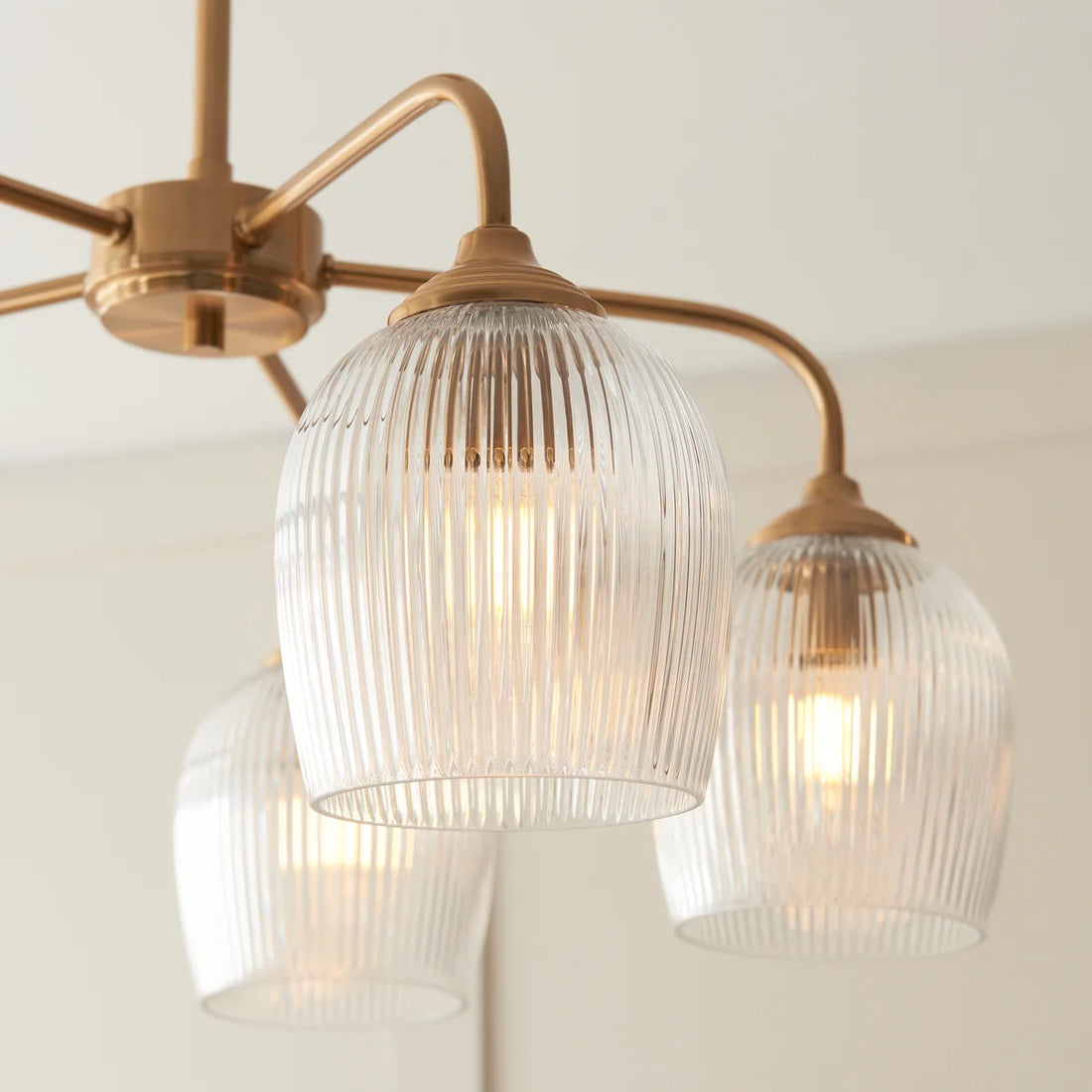 Brazara Multi-Light Glass Shade Pendant Lamp – Curved Metal Arms for Modern Homes