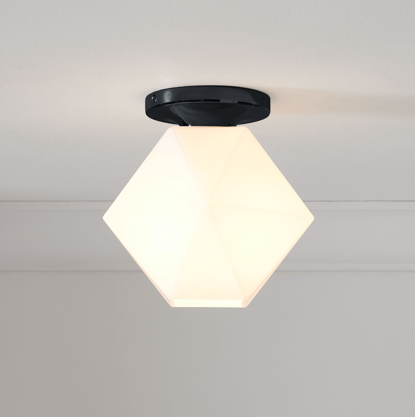 Talvior Sculptural Flush Mount Ceiling Light – Faceted Glass for Modern Interiors