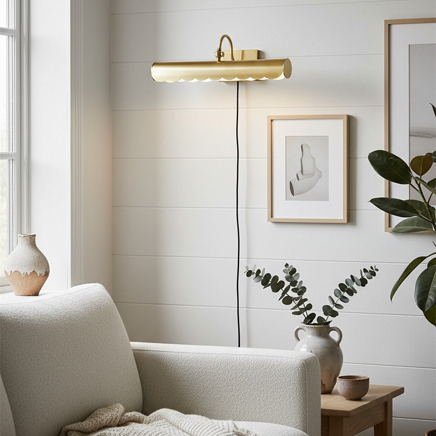 Aurix Artistic Picture Light - A Modern Design Suitable for Artwork Display
