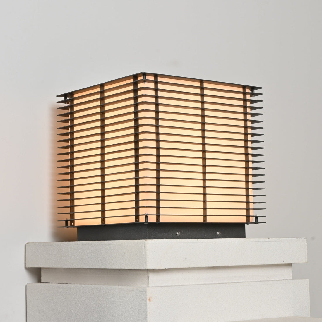 Solar Außenleuchte - Moderne LED Laterne für Garten &amp; Terrasse