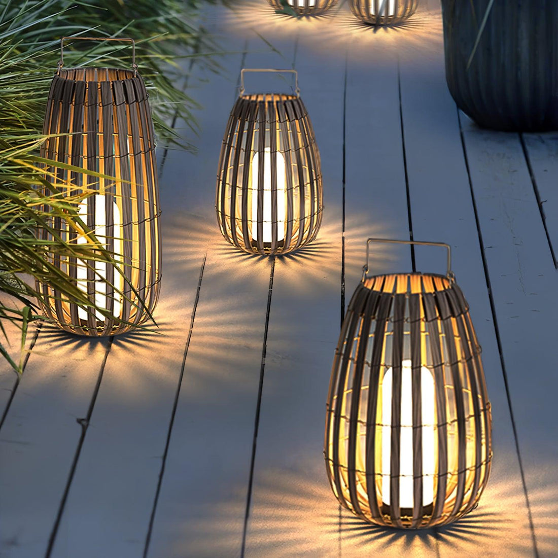 Tropic Braid Outdoor Lamp - Faux-Rattan Metal Waterproof