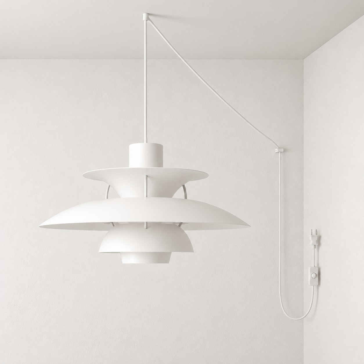 Moderne mehrlagige bunte Pendelleuchte mit Stecker und Zugkabel - Hängelampe aus Metall