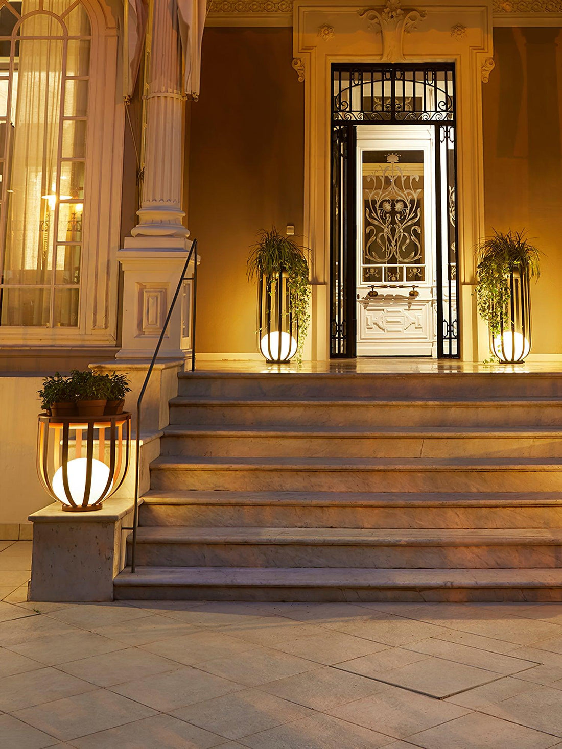 Garden Outdoor Floor Lamp - Dimmable LED Light with Tray & Flower Pot