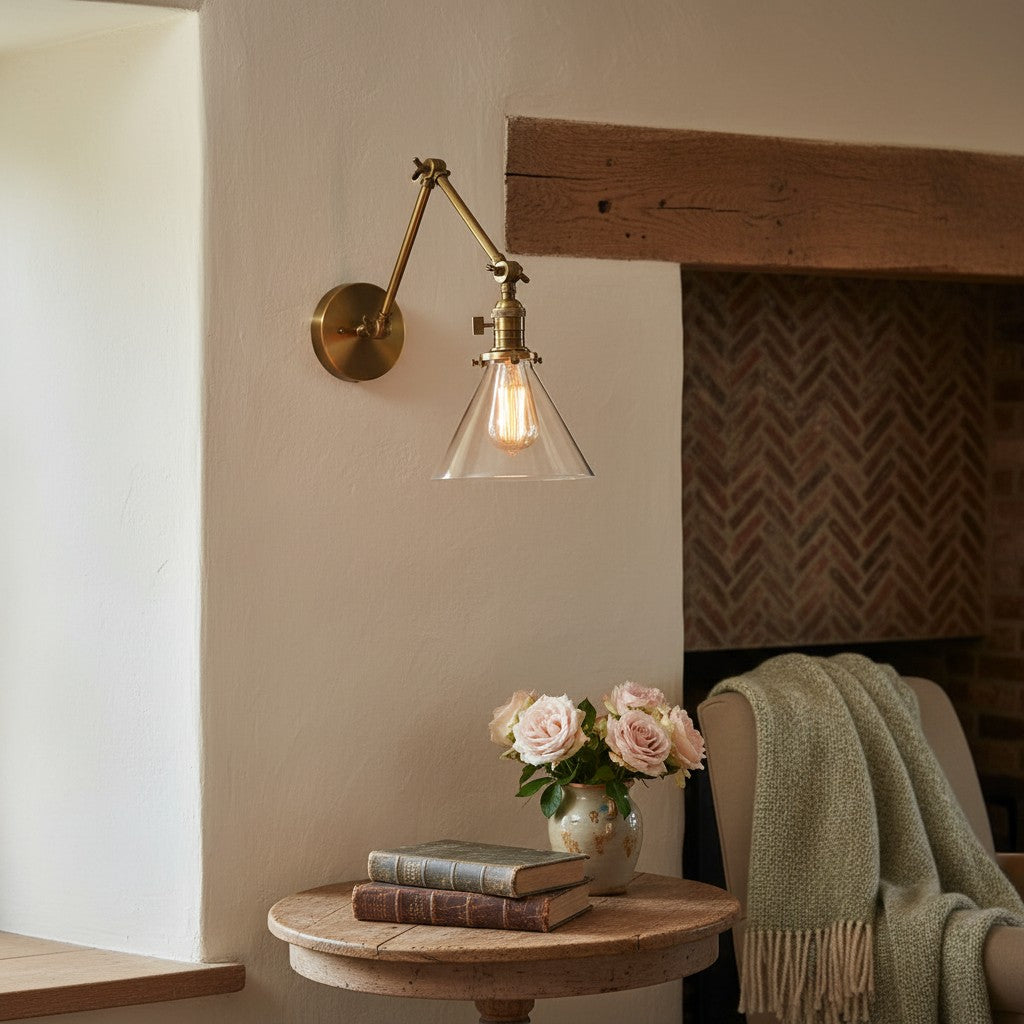 Conique Industrielle Wandleuchte aus Metall mit verstellbarem Arm – Kegelschirm aus Vintage-Glas