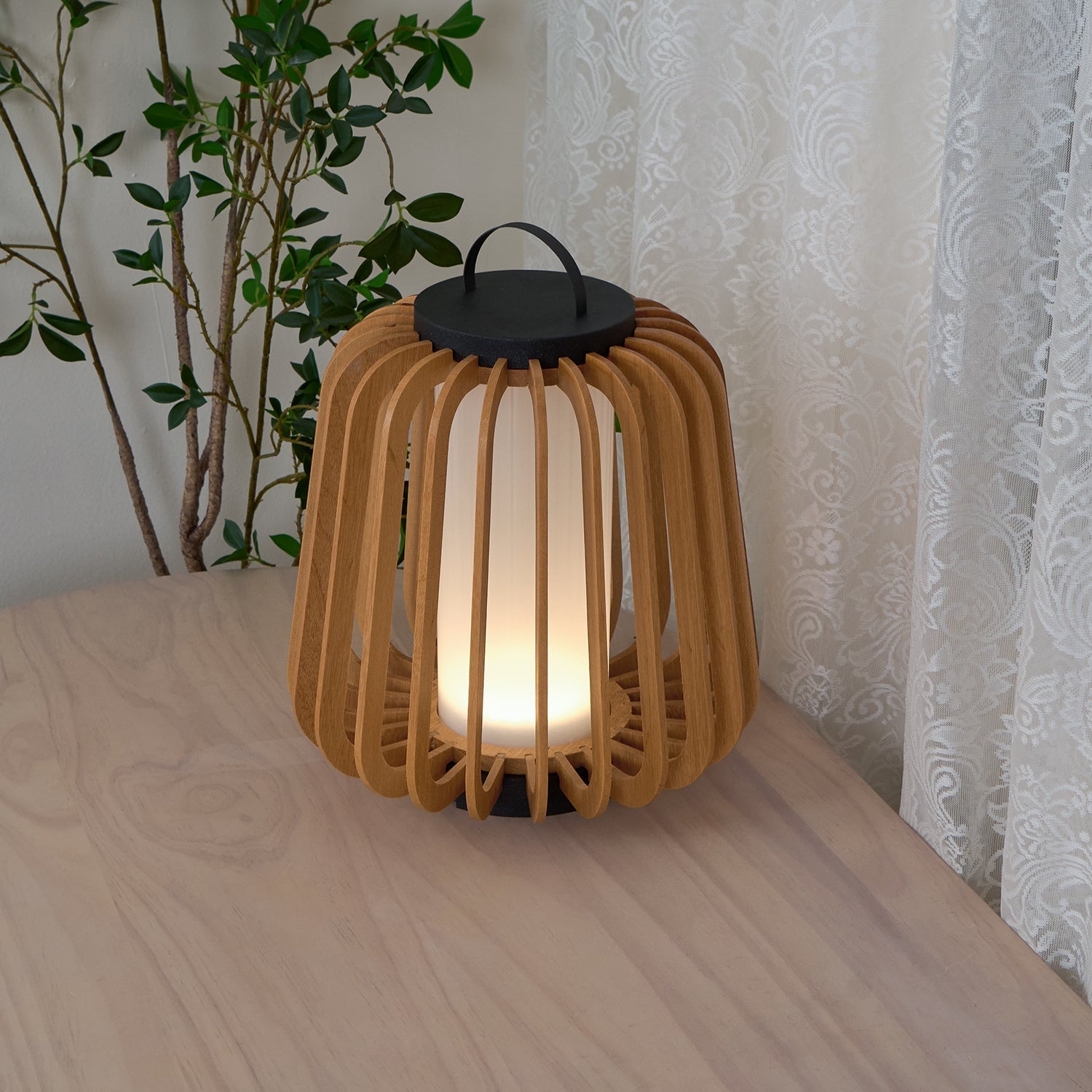 Tragbare Laterne für den Außenbereich – wasserdichte Campinglampe für Abenteuer