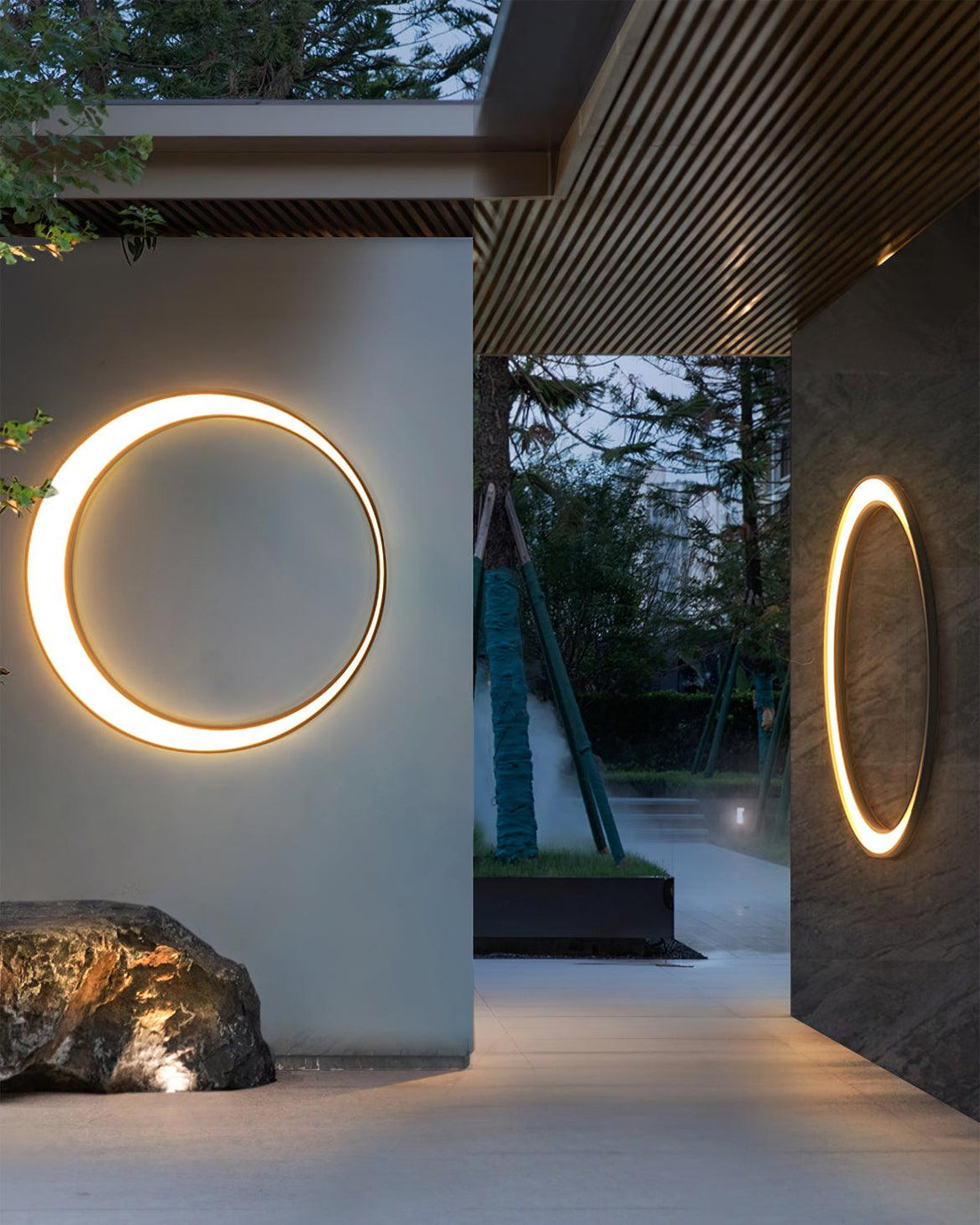 Moon Stainless Steel Wall Lamp - Black Celestial Fixture for Outdoor