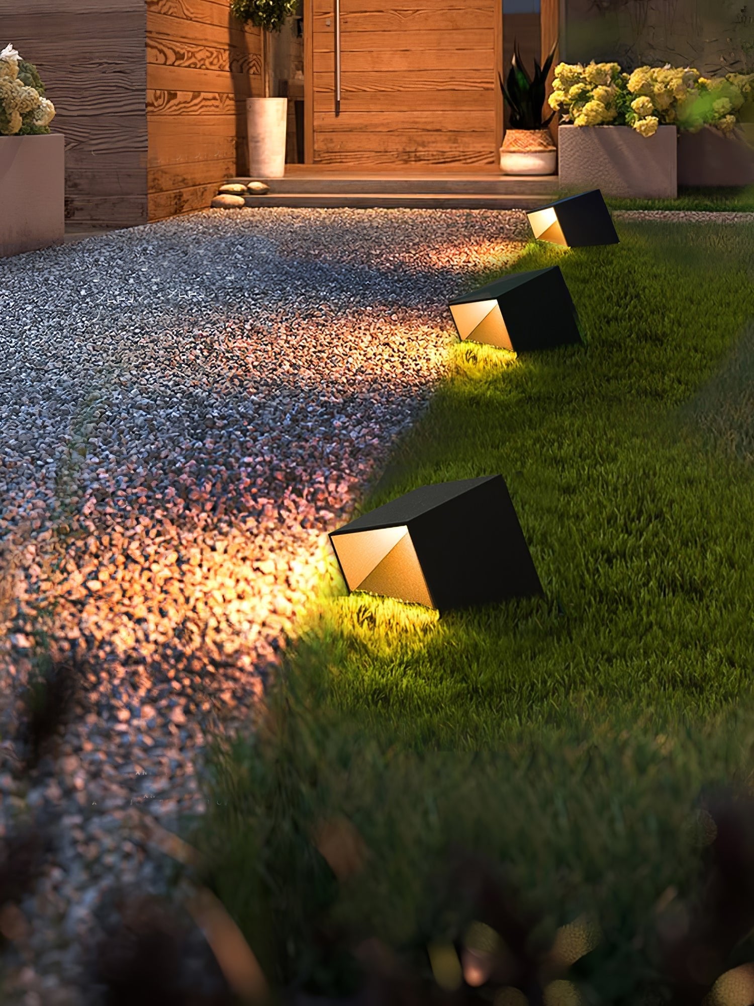 Cube Garden Solar Light - Compact LED Lamp for Patio & Small Gardens