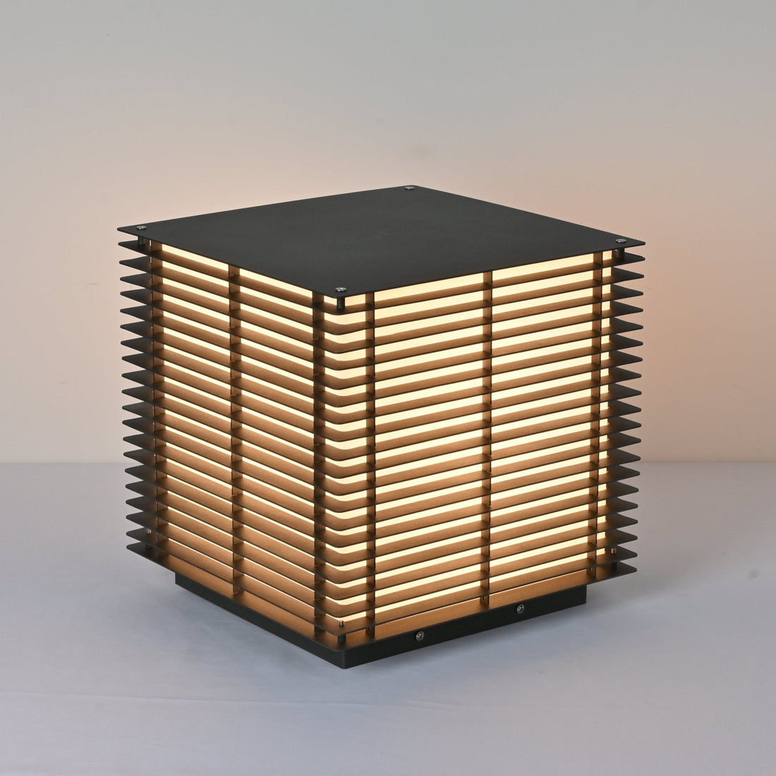 Solar-Pfostenleuchte – LED-Laterne für Garten, Weg und Terrasse