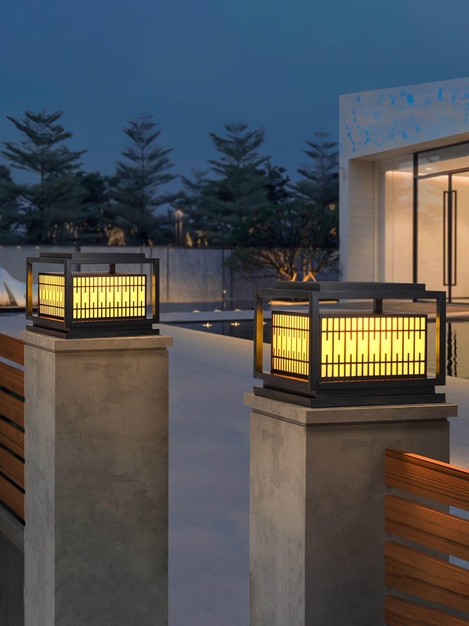Fenstergitterleuchte aus mattiertem Alabaster – Metall-Außenpfostenlampe