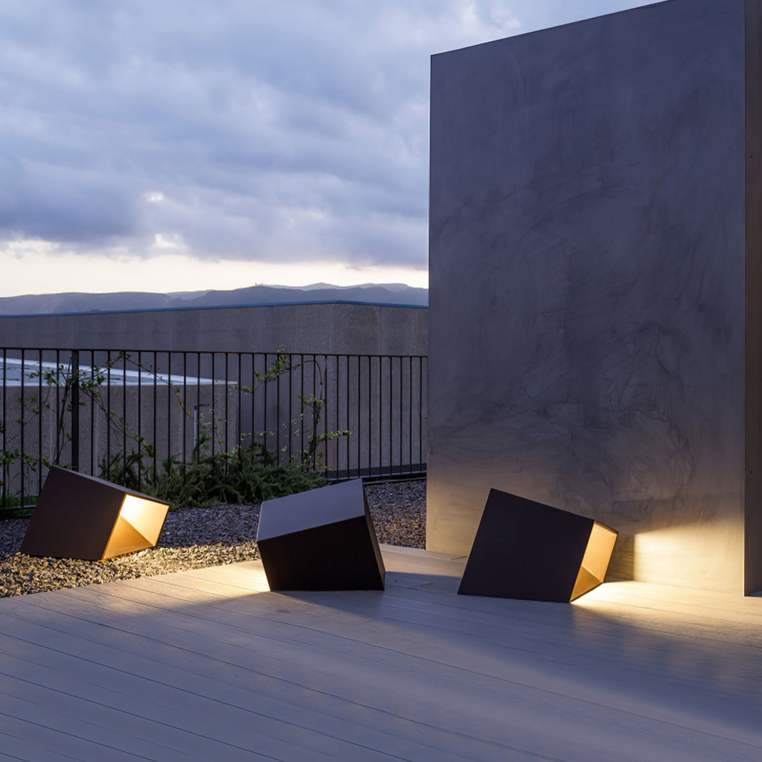 Cube Garden Solar Light - Compact LED Lamp for Patio & Small Gardens