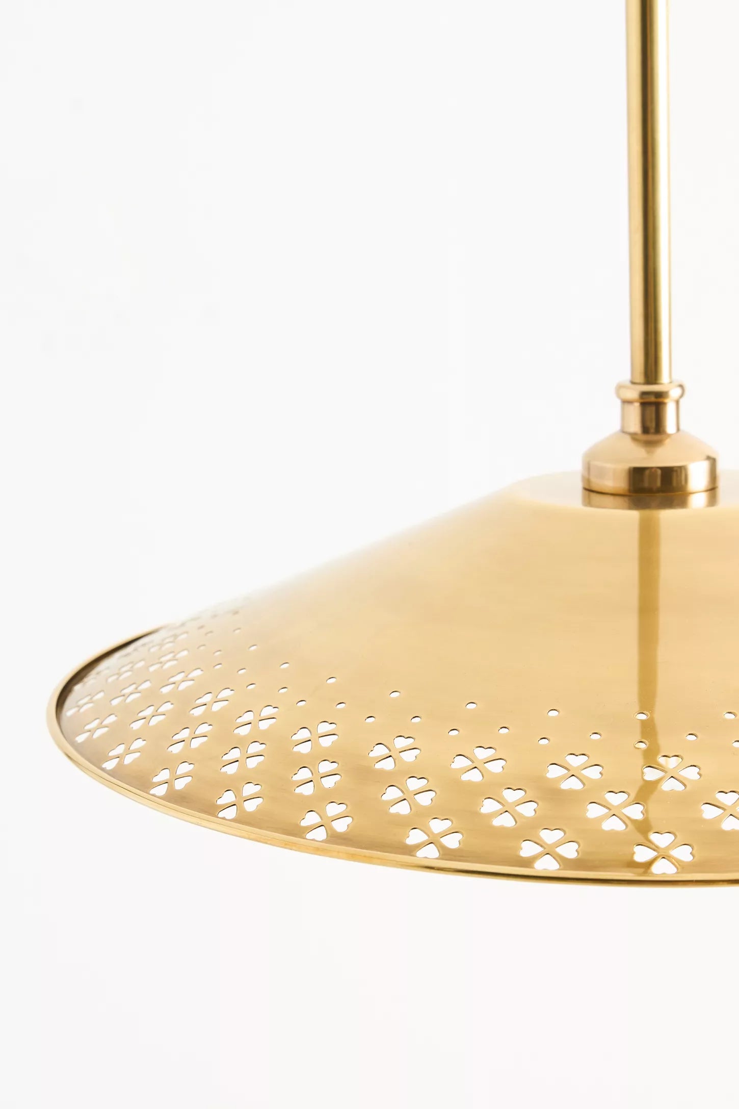 Auriglow Clover Cutout Pendant Lamp - Retro Brass Lamp for Dining Room