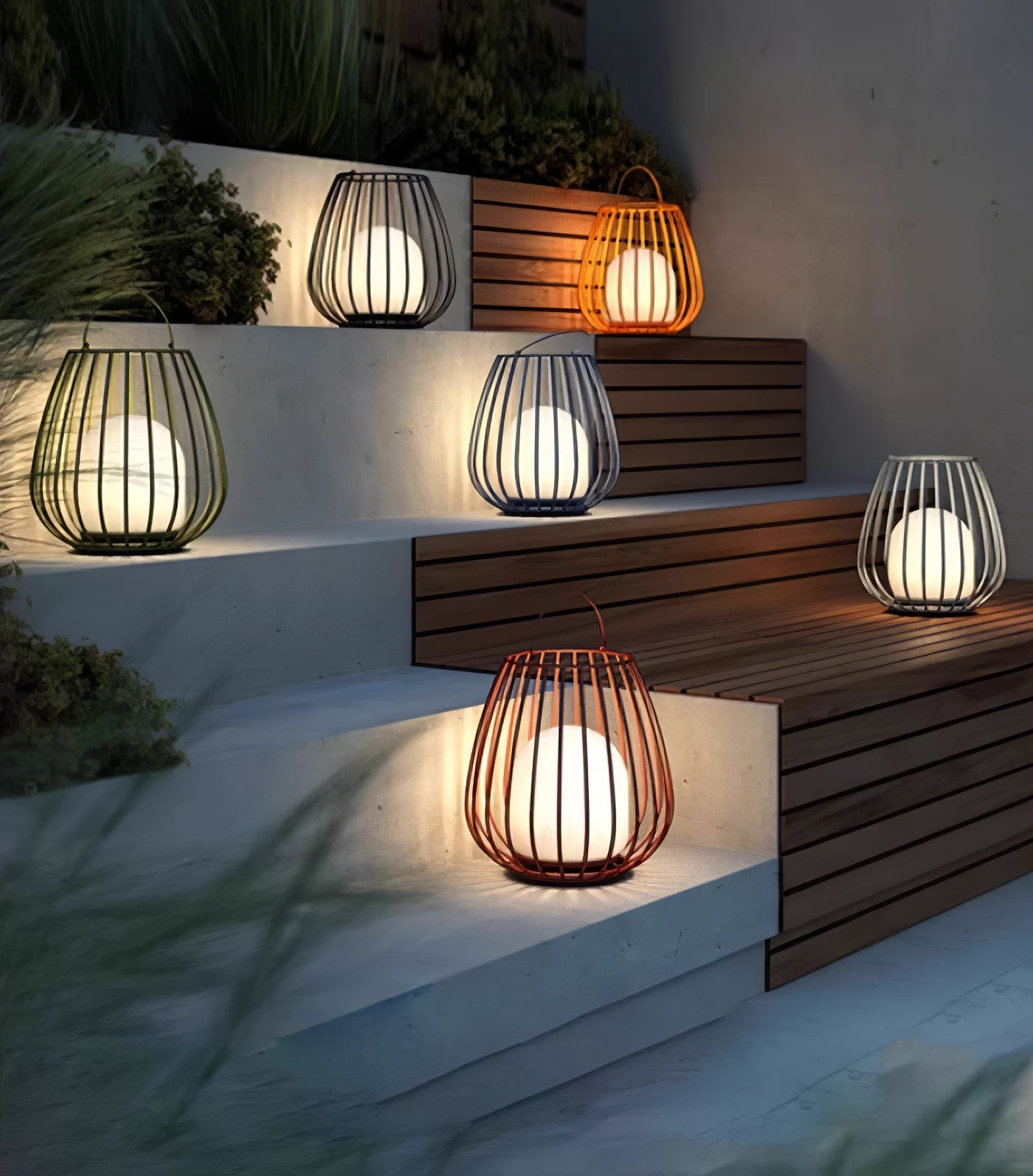 Rechargeable Outdoor Lantern Light - Modern Metal Cage Lamp for Patio