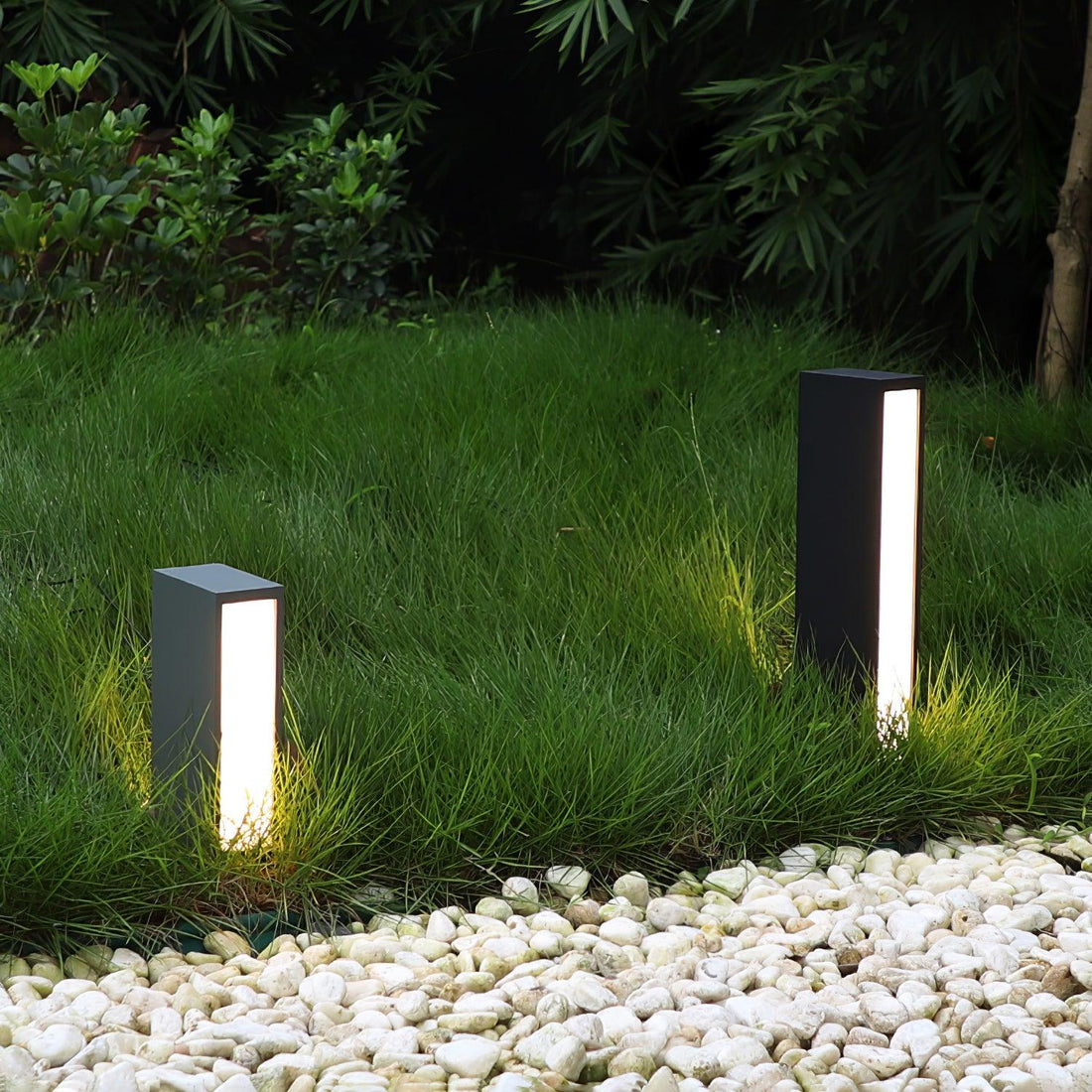 Aluminum Outdoor Post Lamp - Panel-Style Cast Lamp for Patio