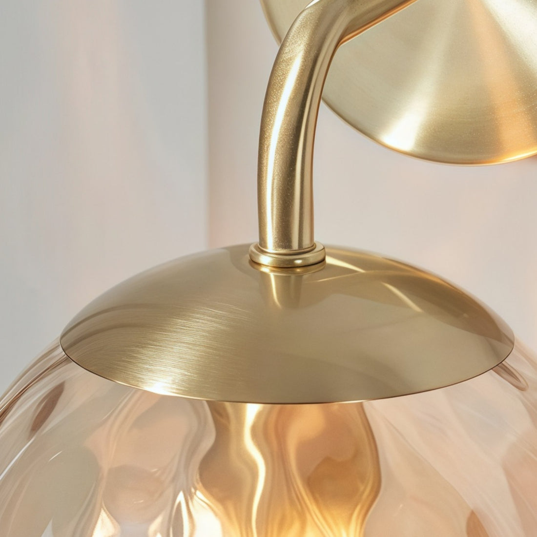 Tracian Brass Textured Glass Wall Lamp – Modern Classic Wall Sconce for Home Interiors & Corridors