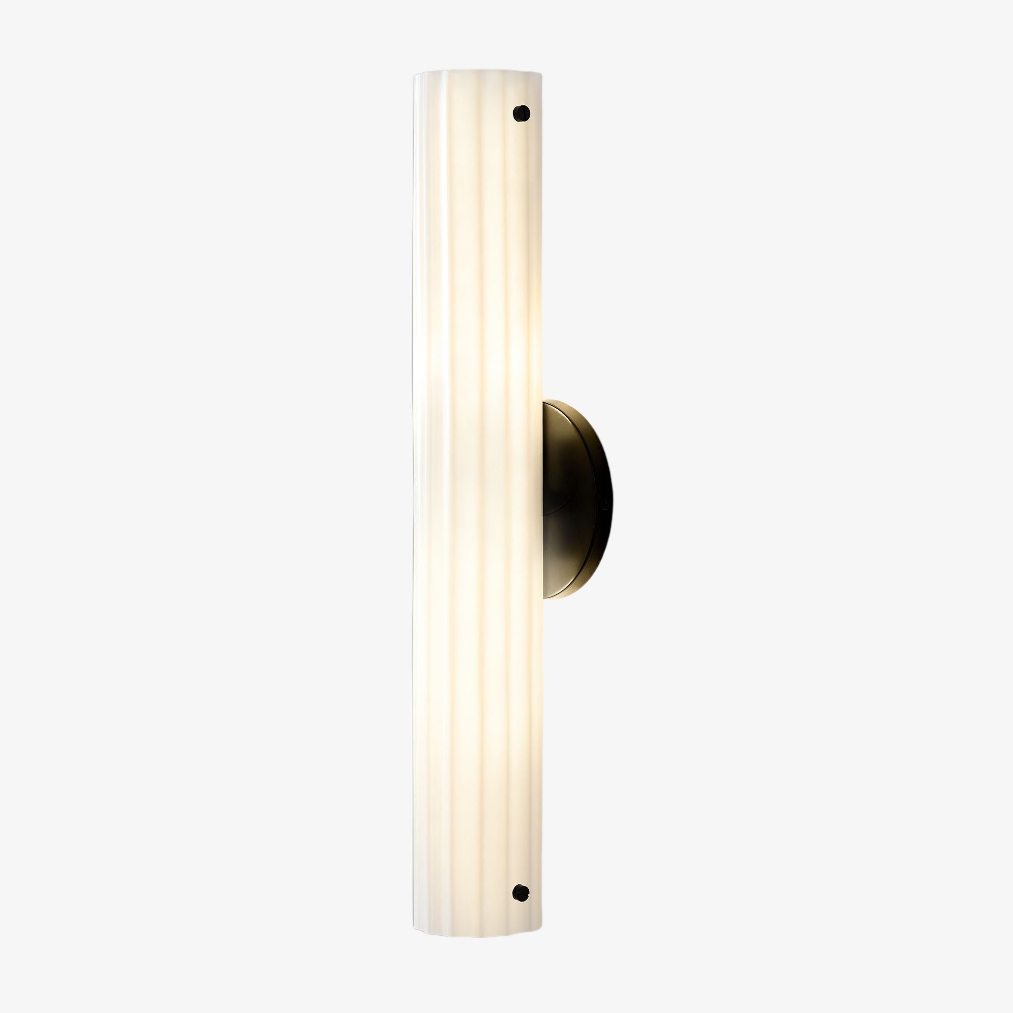 Trenia Stahl-Wandleuchte mit Milchglasschirm – Vertikal geripptes Design