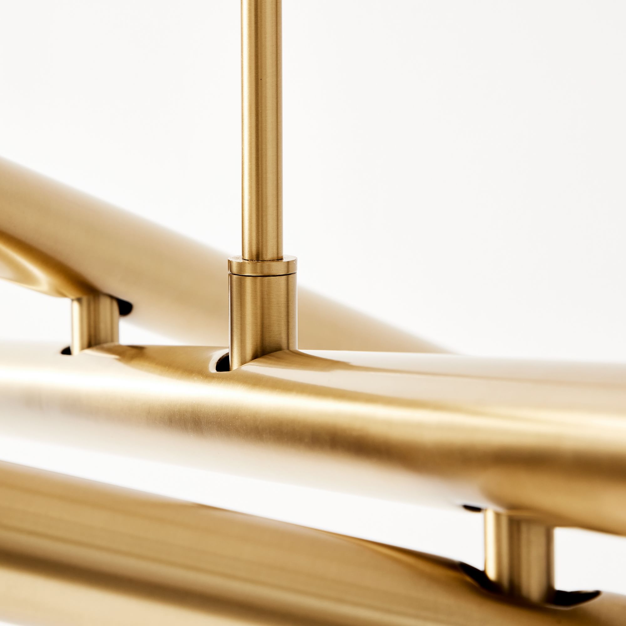 Borvia Metal Arm Chandelier - Modern Adjustable Trace Lamp for Hallway