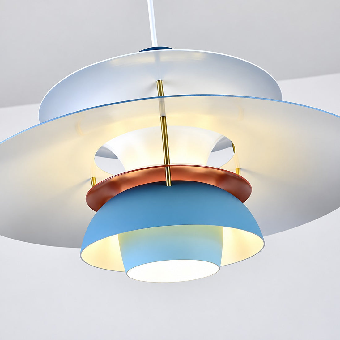 Moderne mehrlagige bunte Pendelleuchte mit Stecker und Zugkabel - Hängelampe aus Metall