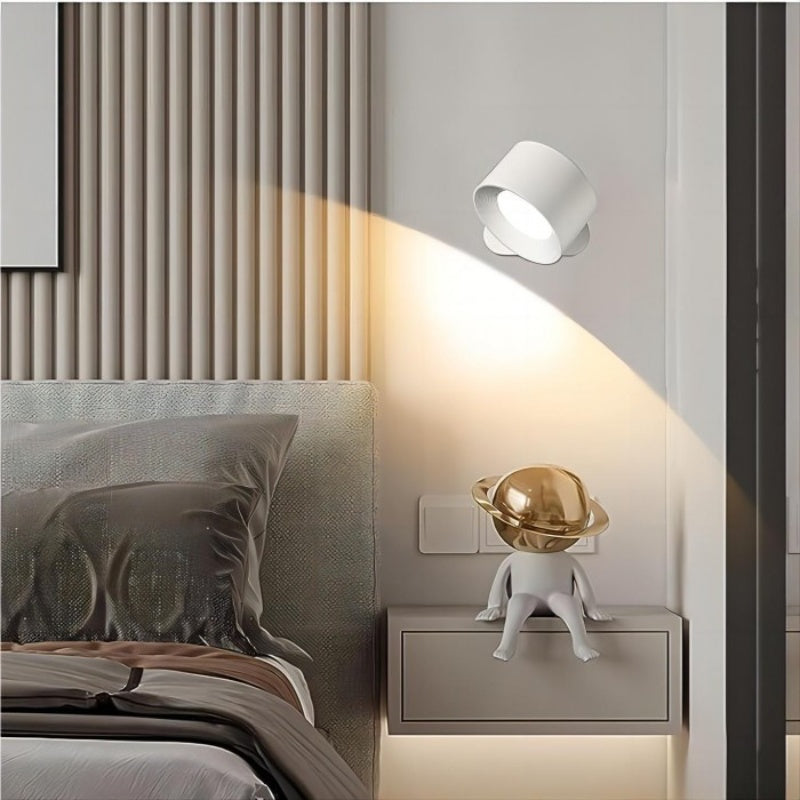 Drehbare industrielle Wandlampe mit USB-Ladefunktion