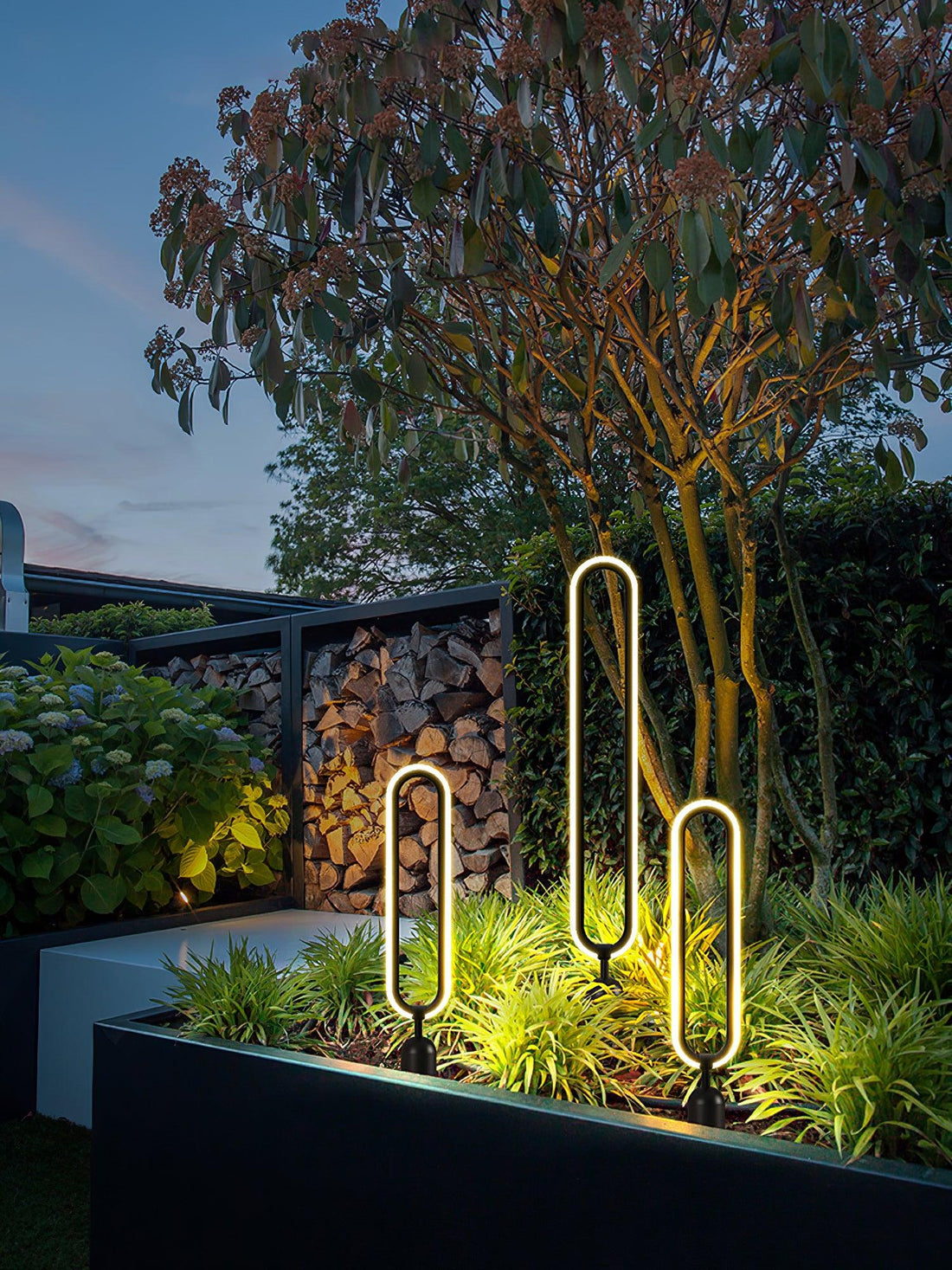 Aluminum Garden Light -Comes With Acrylic Diffuser for Outdoor