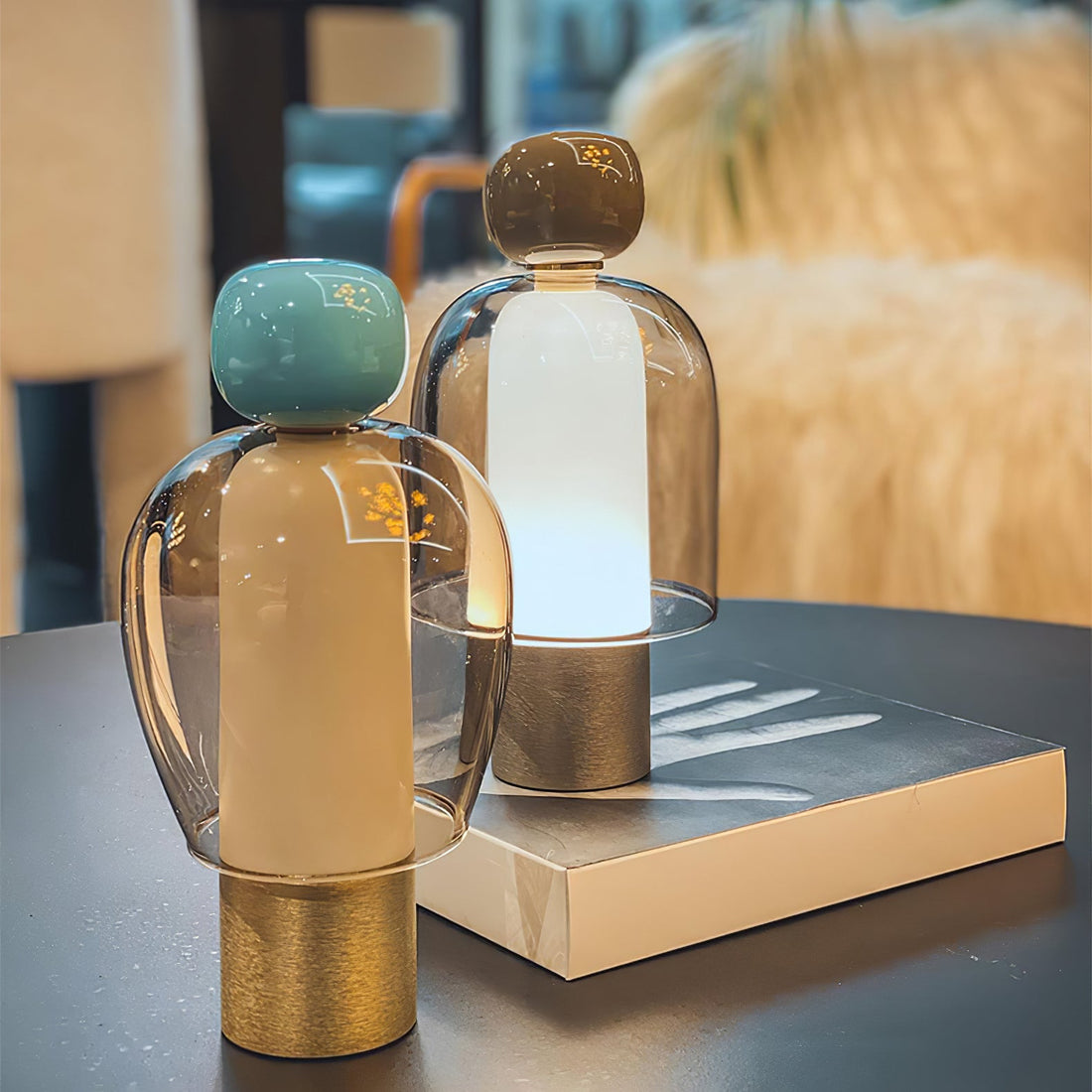 Tischlampe – Tragbare wiederaufladbare Lampe für den Einsatz im Wohnzimmer und Schlafzimmer