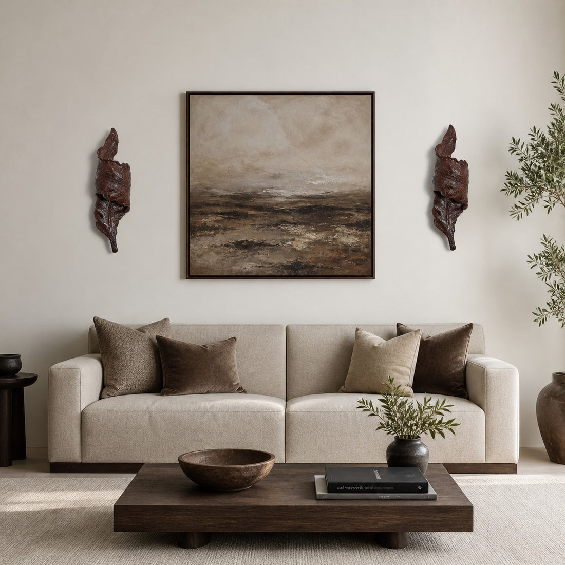 Skulpturale Wandleuchte aus Kunstharz im Wabi-Sabi-Stil