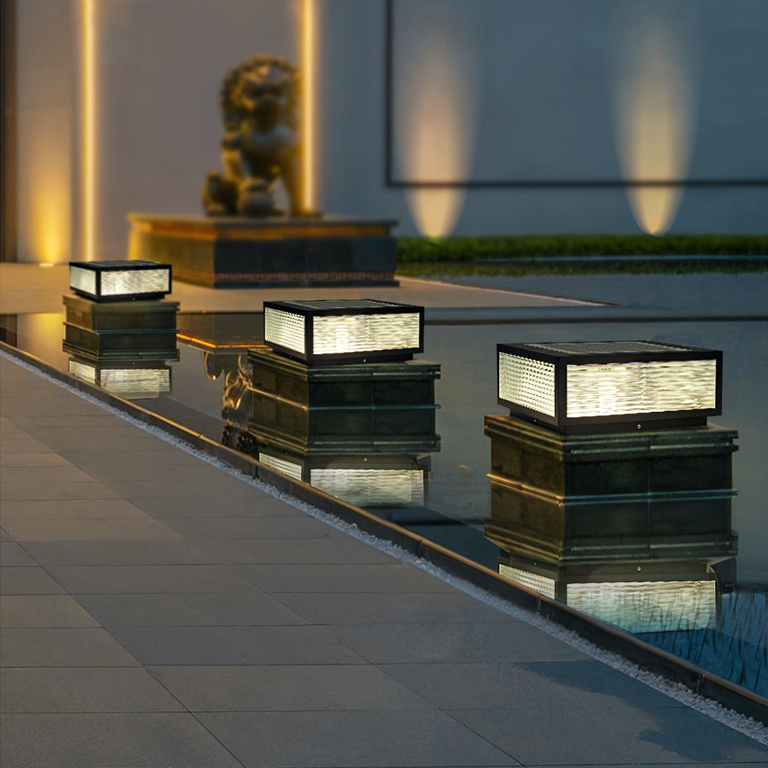 Garden Outdoor Light - Durable Metal Glass Lamp for Patio & Pathway