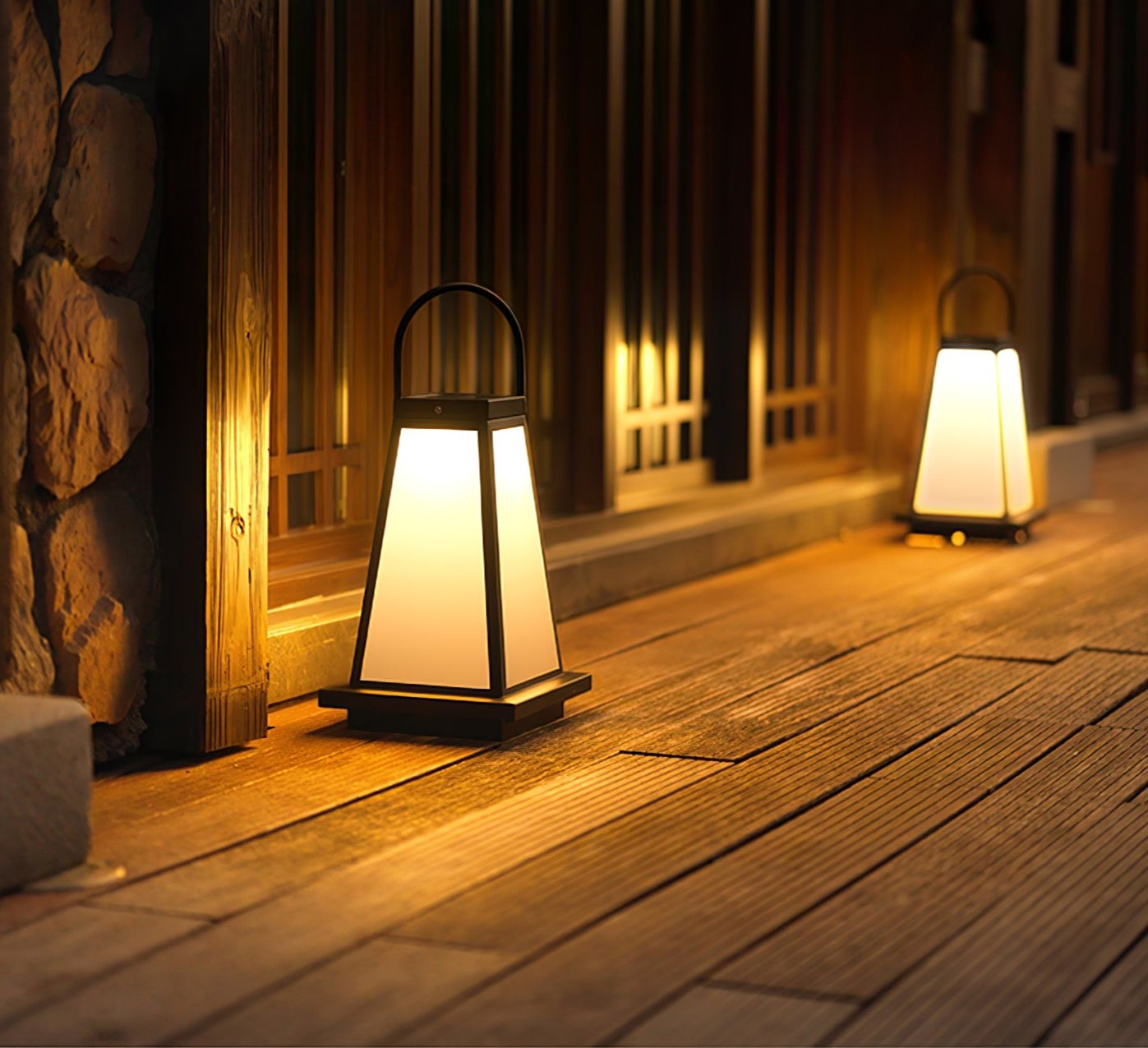 Portable Outdoor Lamp - Garden-Ready - Understated Grace