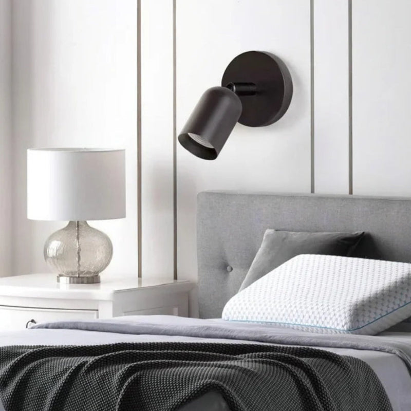 Minimalistische verstellbare cremefarbene Fass-Wandlampe