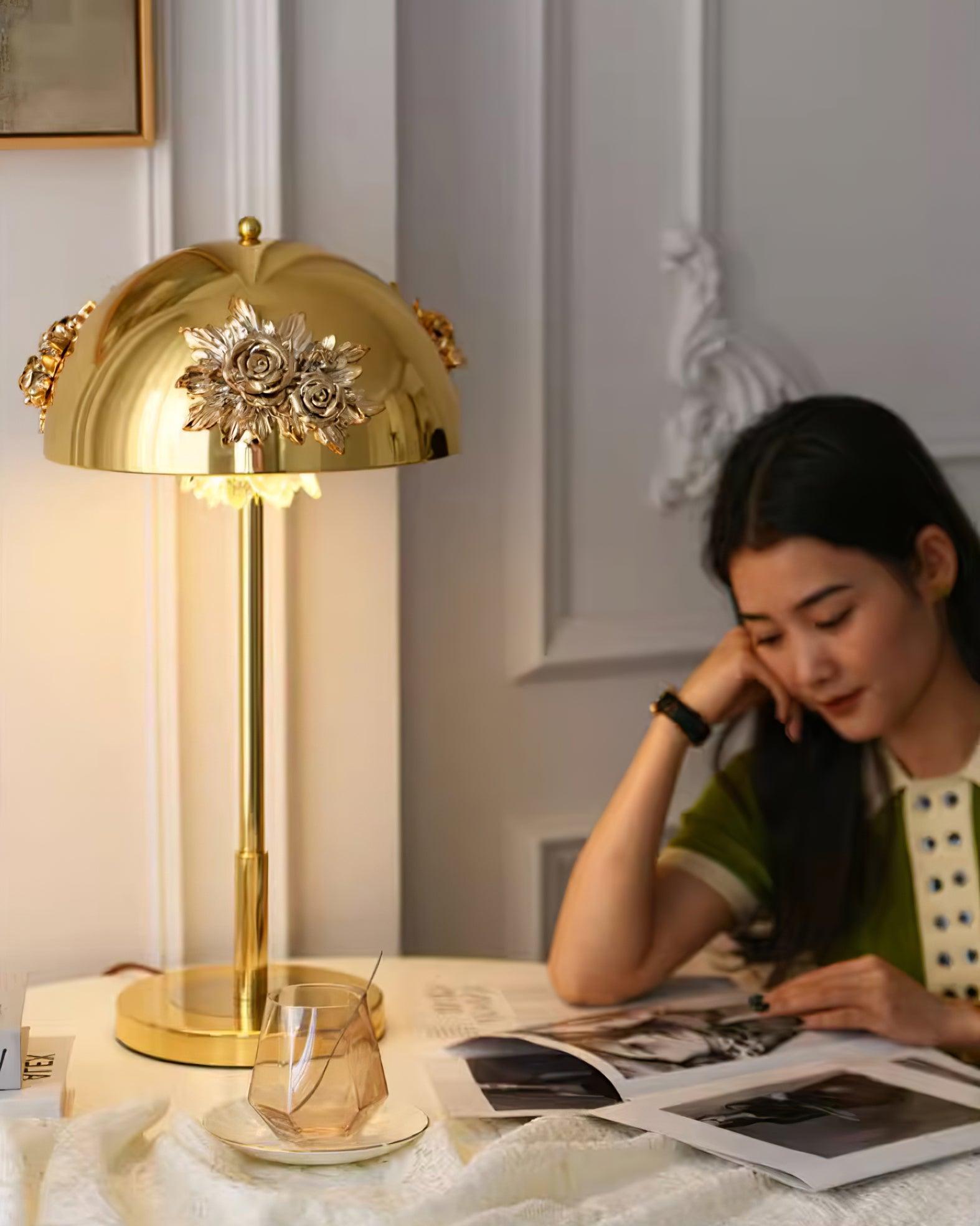 Table Lamp with Built-in Battery - Artistic Floral Light for Room