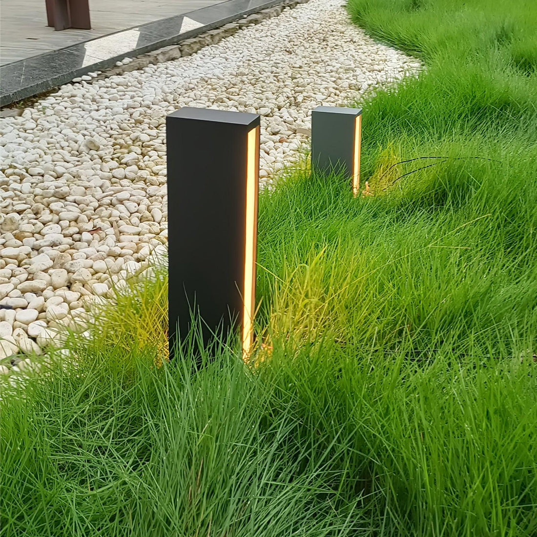 Aluminum Outdoor Post Lamp - Panel-Style Cast Lamp for Patio