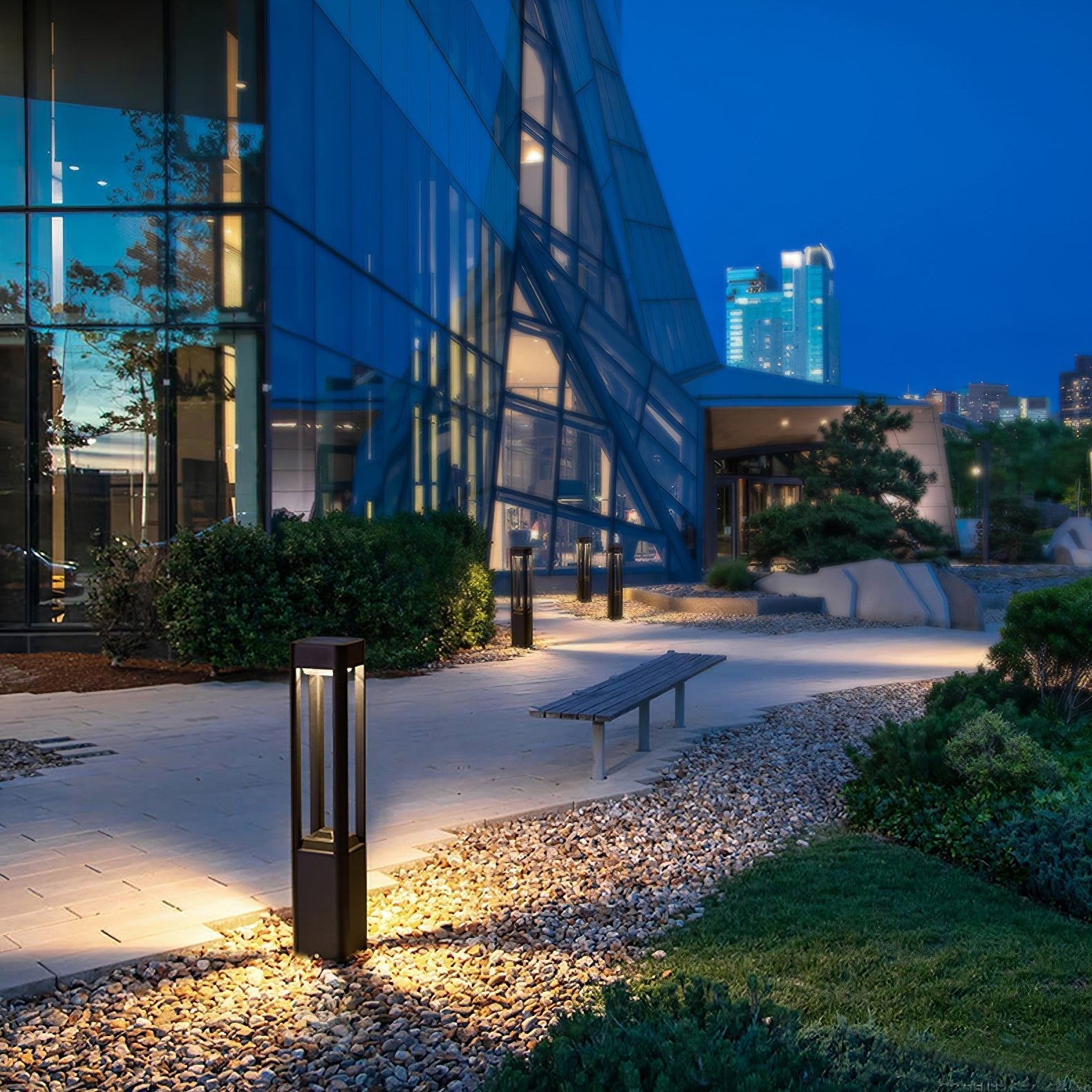 Rectangular Garden Bollard Light - Modern LED Lamp for Pathway