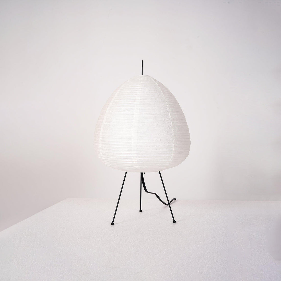 Japanisch inspirierte Papiertischlampe – Maulbeerpapierlampe fürs Schlafzimmer