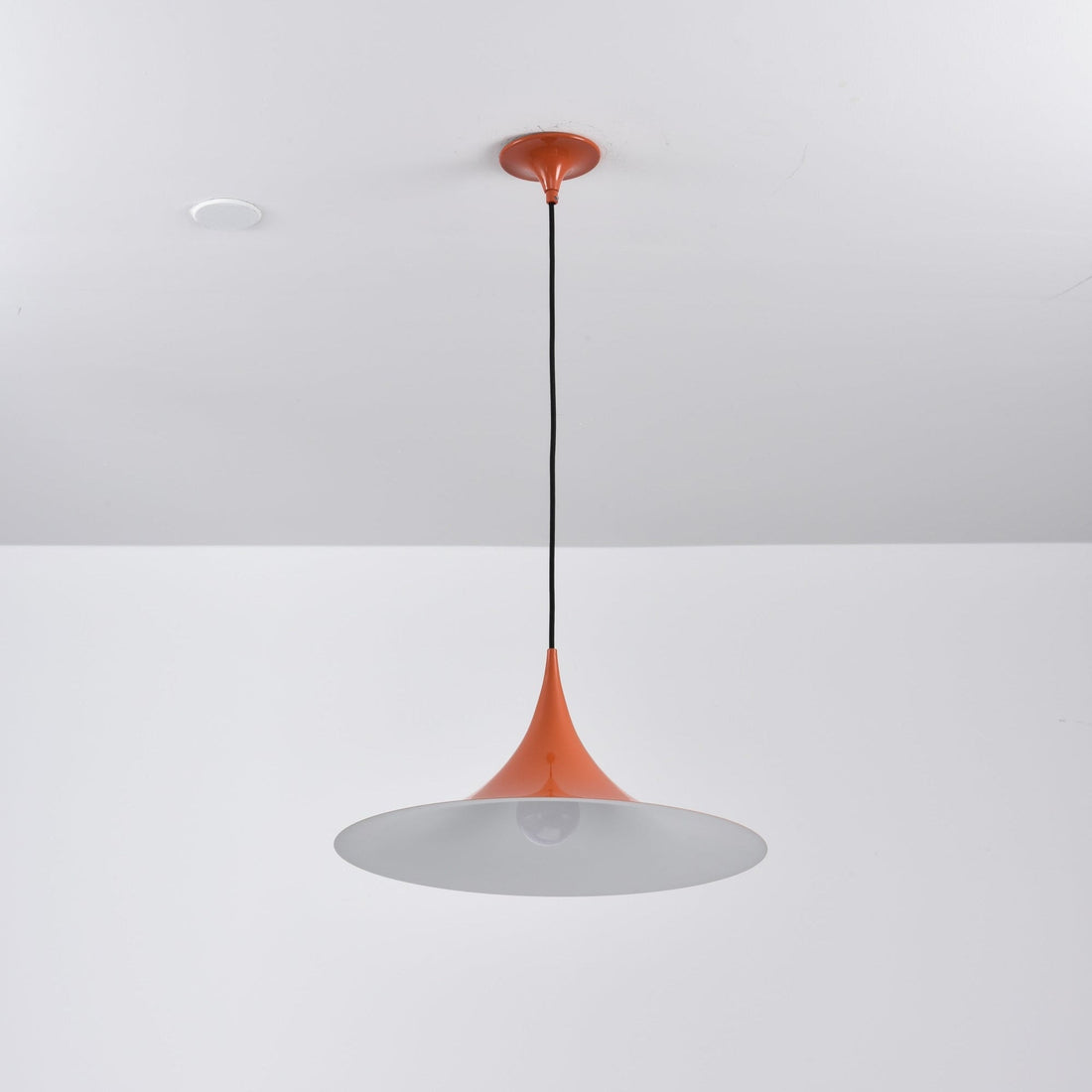 Bogenförmige Aluminium-Plug-in-Hängeleuchte