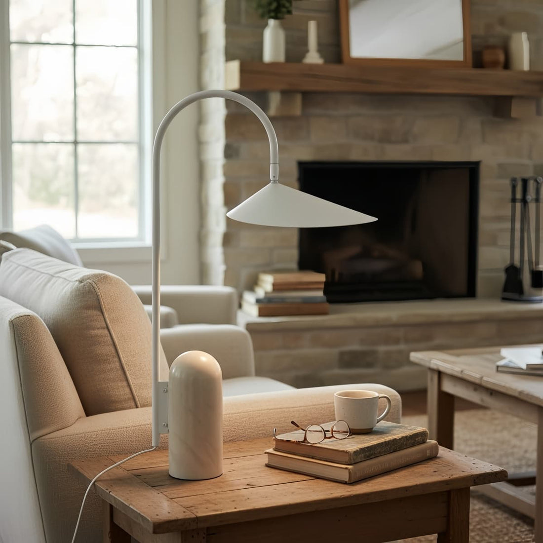 Nulavo Swivel Arm Leaf Shade Table Lamp - Adjustable Design for Living Room and Bedroom